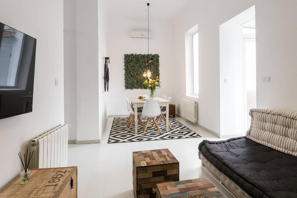 White Loft Alicante Eksteriør billede