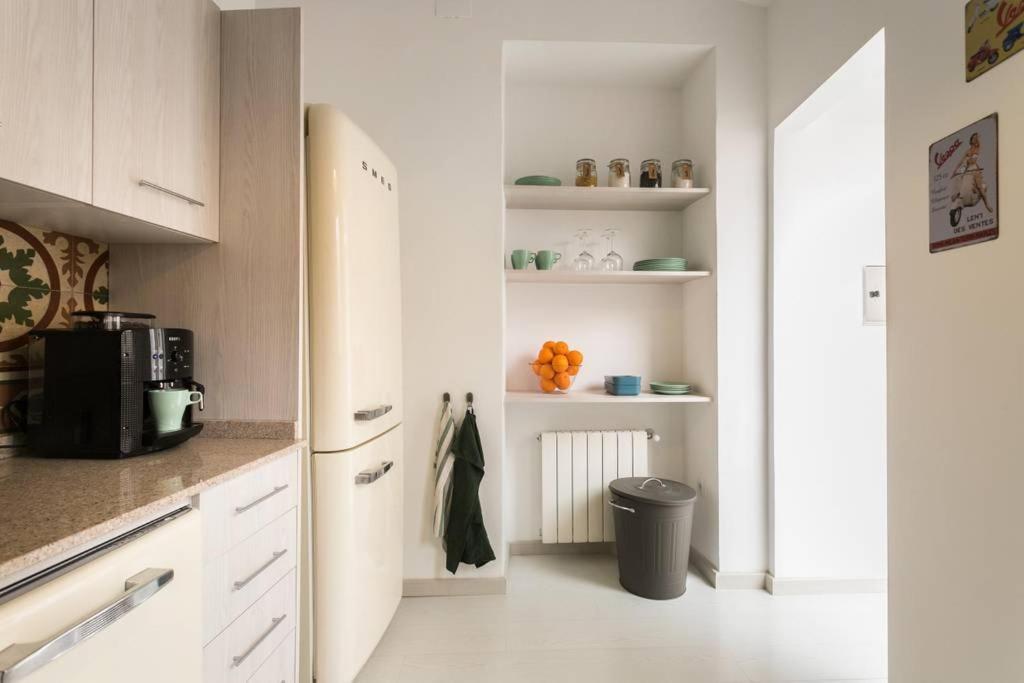 White Loft Alicante Eksteriør billede